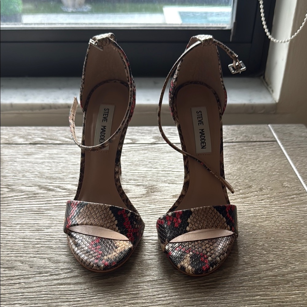 Steve Madden Red and Black Stiletto Heels